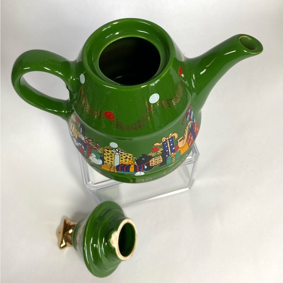 Wade English Life Christmas Tree Shape Tea for One. Green & Gold Toys Teddy Bear - Picture 7 of 10